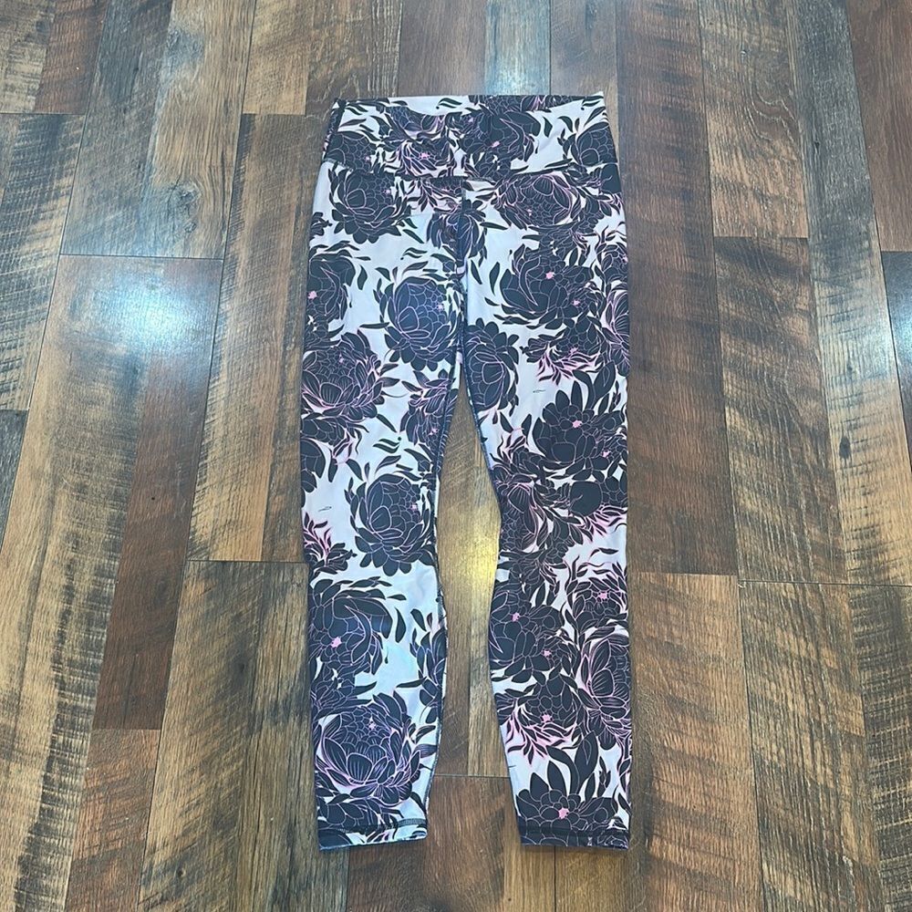 Fabletics cropped leggings M (4075)